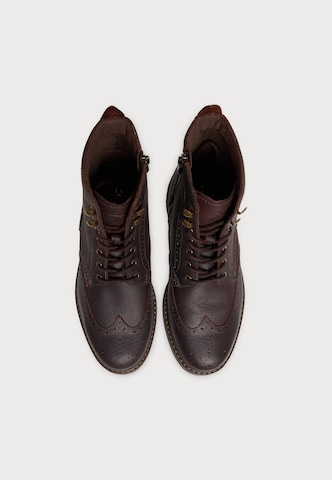 CLARKS - Botas com atacadores 'Newford' em castanho