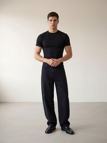 ARMIE Shirt 'The Peter Muscle' in Black