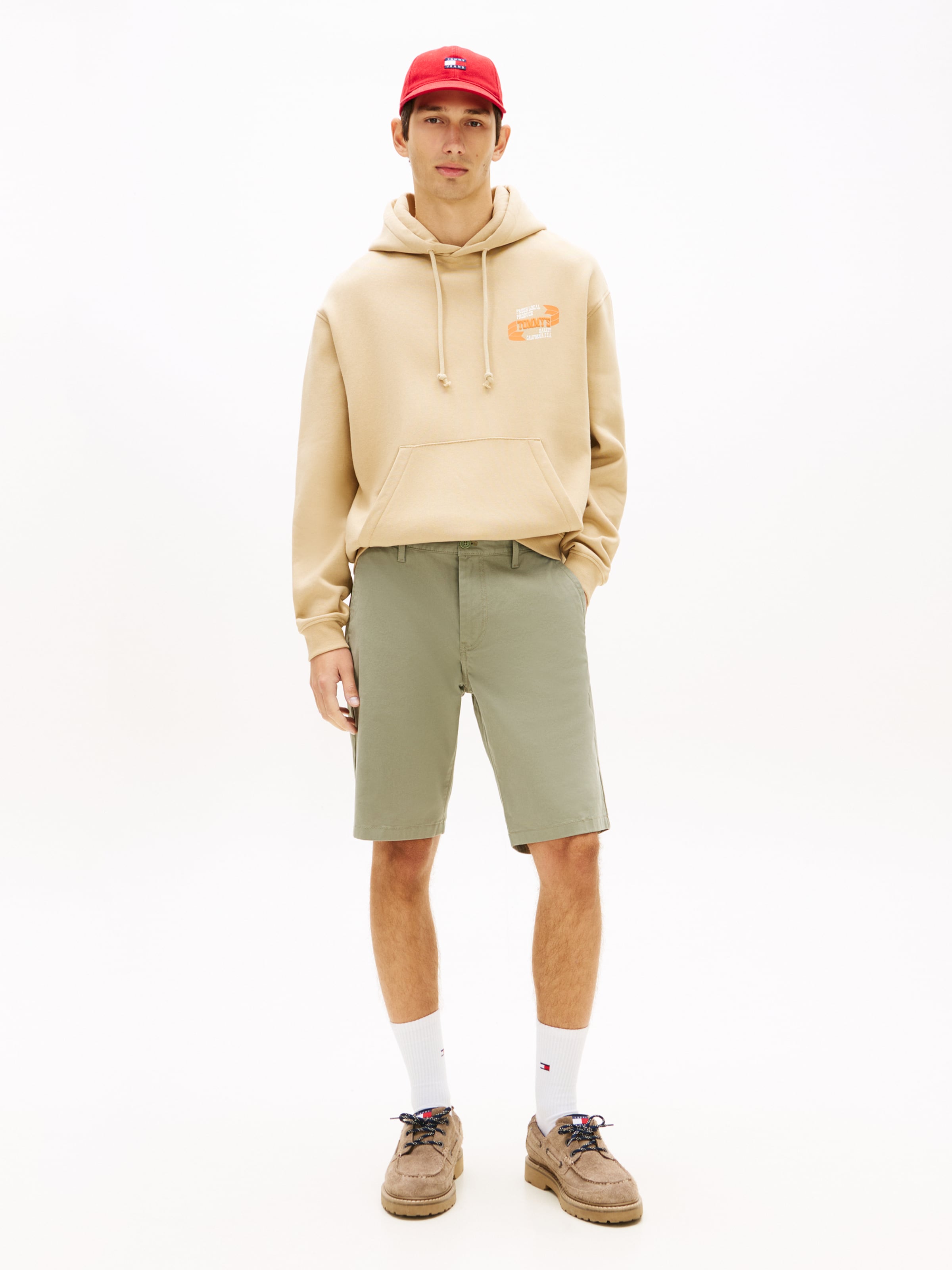 Tommy Jeans Regular Chino in Beige
