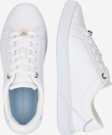 Baskets basses 'GOLDEN COURT' TOMMY HILFIGER en blanc