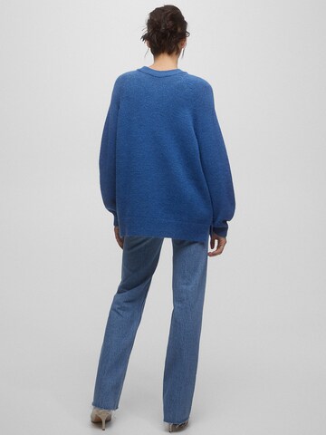 Pull&Bear Sweter w kolorze niebieski