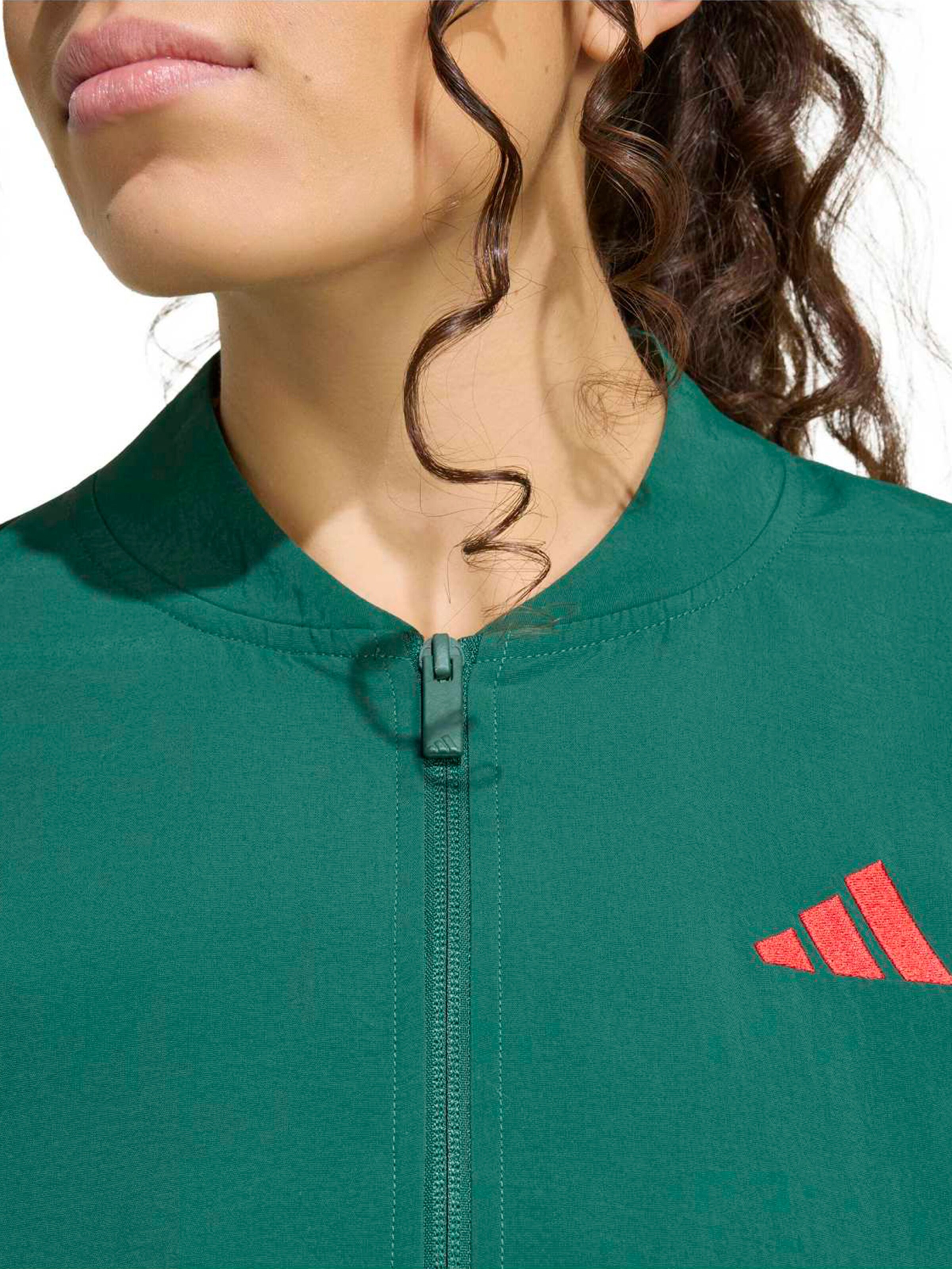 ADIDAS SPORTSWEAR - Casaco deportivo 'Essentials' em verde