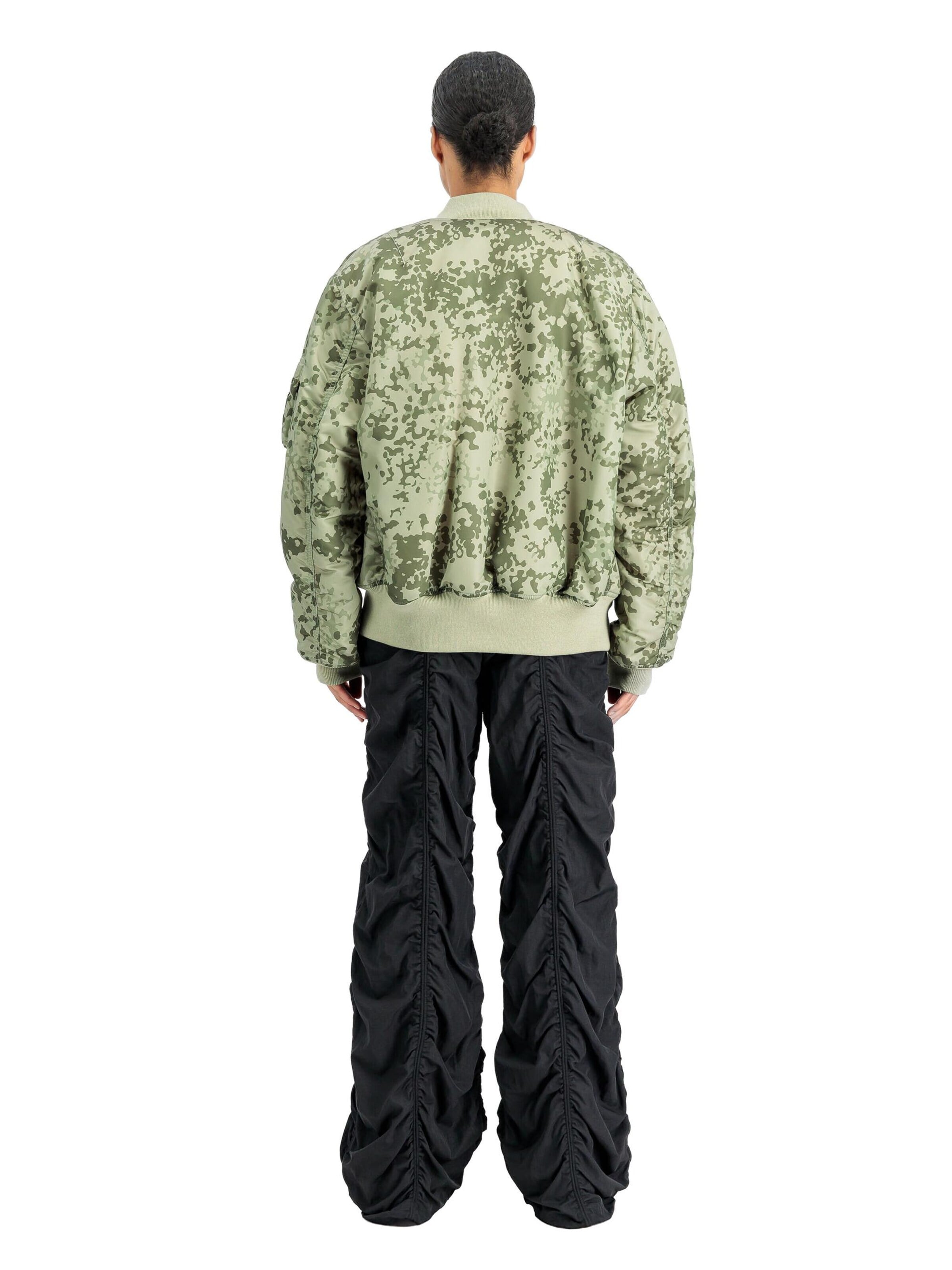 ALPHA INDUSTRIES Prechodná bunda 'MA-1 Heritage' - Zelená