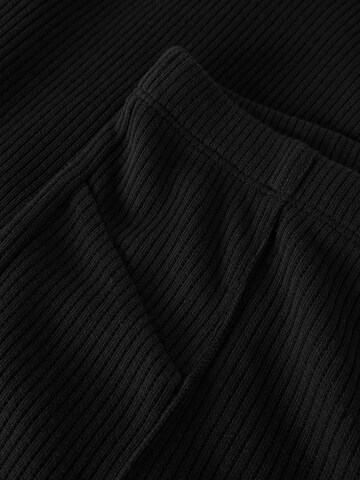 Bootcut Pantaloni 'NKFNETE' de la NAME IT pe negru