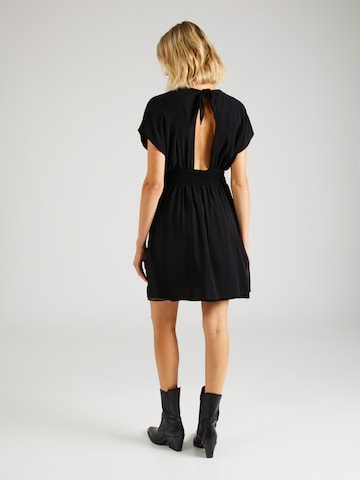 Rochie 'FLAVIE' de la NAF NAF pe negru