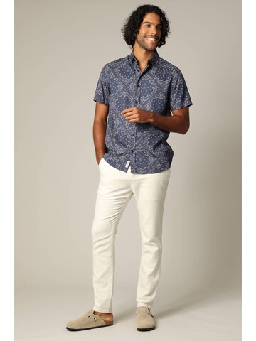 Coupe regular Chemise 'AUSTIN' Deeluxe en bleu