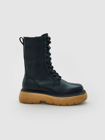 EDITED Lace-Up Boots 'Kamille' in Black