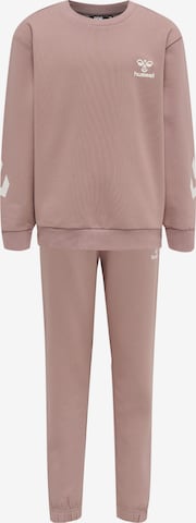 Hummel Sweatsuit in Pink: front