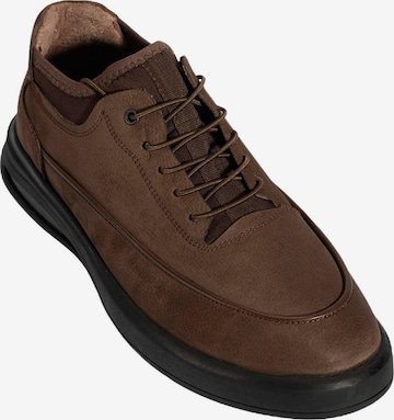Desa Slip-on 'Trainer' in Brown: front