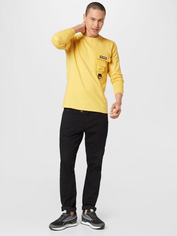 COLUMBIA - Camisa funcionais 'Field Creek™' em amarelo