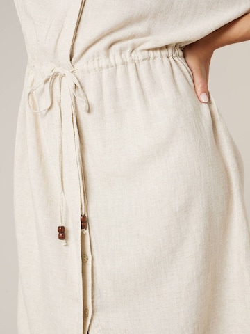 Deeluxe Jurk 'ZORA' in Beige