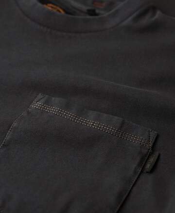 Superdry T-Shirt in Schwarz
