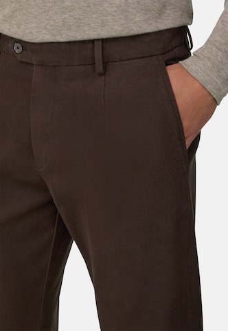 Boggi Milano Slimfit Chino in Bruin: voorkant