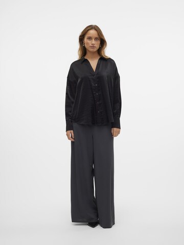 VERO MODA Bluse 'QUEENY' in Schwarz