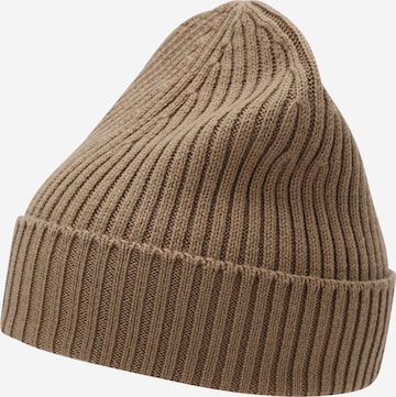 LACOSTE Beanie in Brown: front