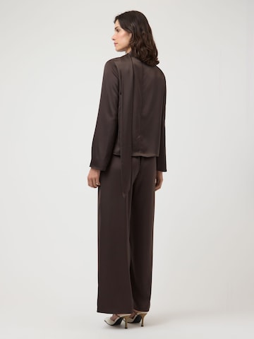 YAS - Pierna ancha Pantalón 'YASPella' en marrón