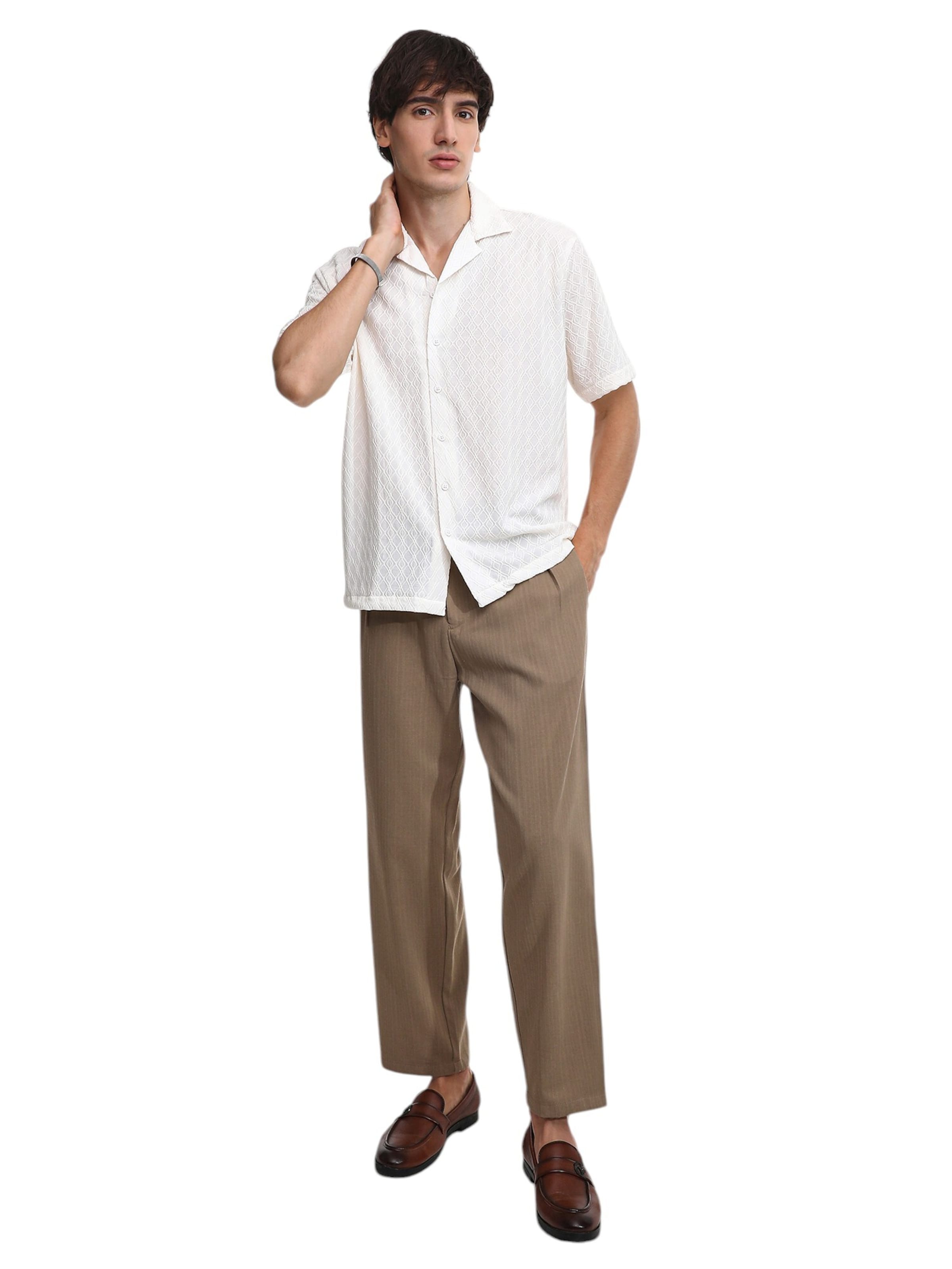 Campus Sutra Comfort Fit Риза в бяло