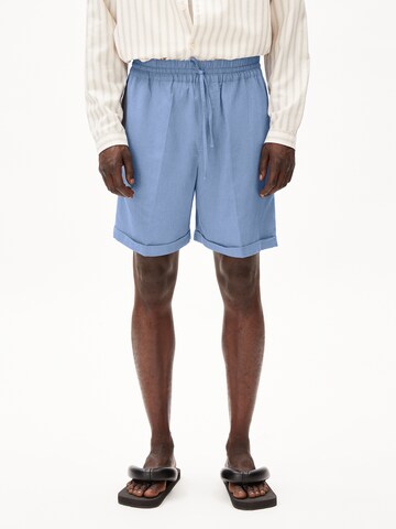 ARMEDANGELS Loosefit Broek 'JAACQUE LINO' in Blauw: voorkant