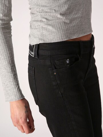 Miracle of Denim Bootcut Jeans 'Sina' in Schwarz