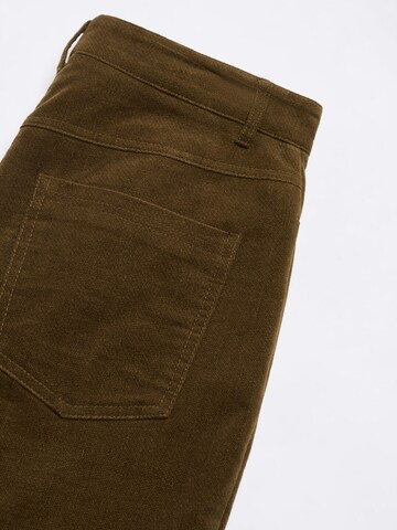 Bootcut Pantalon 'Malibu' MANGO en marron