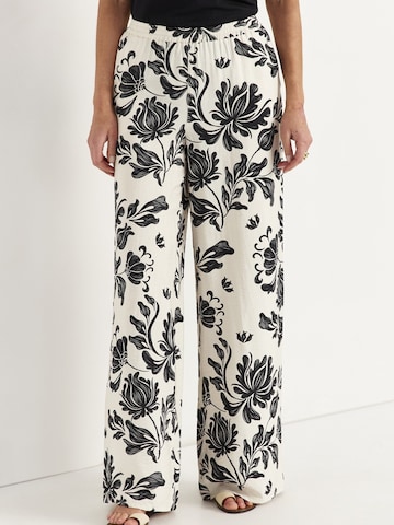Cellbes of Sweden Loosefit Broek in Zwart: voorkant
