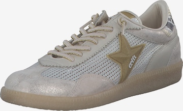 Baskets basses Cetti en beige : devant