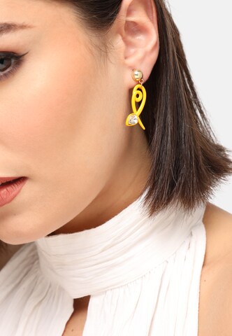 Boucles d'oreilles SOHI en jaune : devant