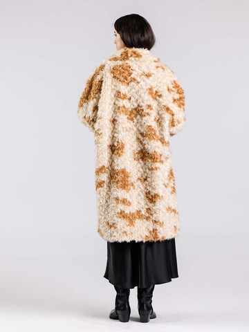 FREAKY NATION - Sobretudo de inverno 'Alise' em bege