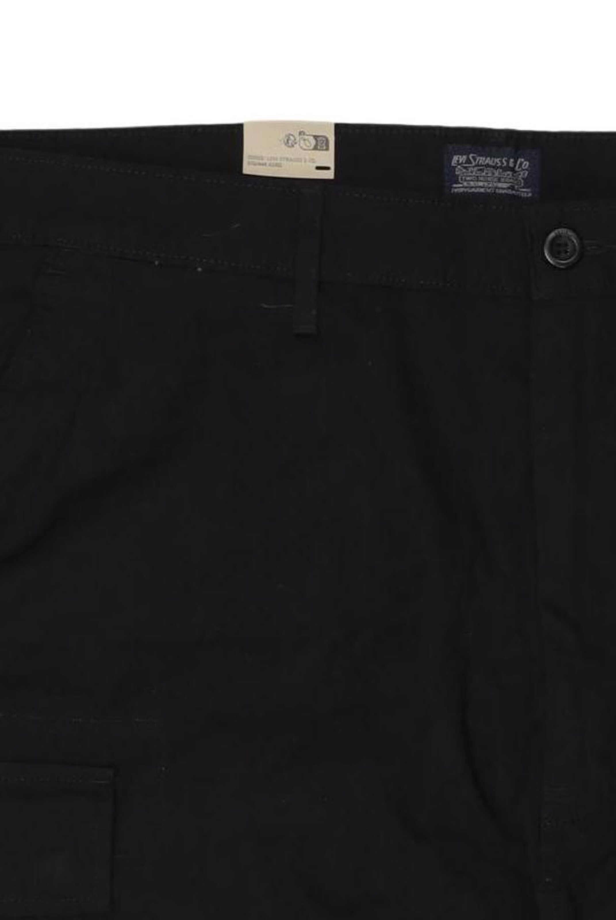 LEVI'S ® Shorts in 44 in Black
