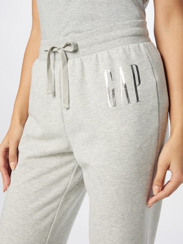 Regular Pantalon GAP en gris