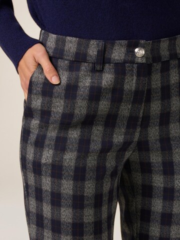 regular Pantaloni di oltre in blu