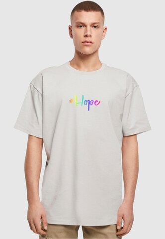 Merchcode Shirt 'Hope Rainbow' in Grijs: voorkant