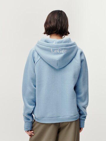 Sweat-shirt 'Hayley' LeGer by Lena Gercke en bleu : derrière