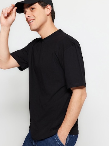 Trendyol Shirt in Black