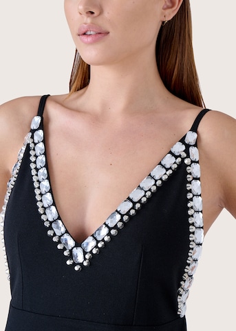 Robe de soirée 'AESSE' Camomilla en noir