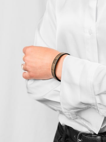 NiMa Atelier - Pulsera 'GEB LEAF' en marrón: frente