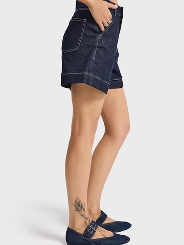 IT'S BASIC Regular Jeans 'Mini Denim Short' in Blauw