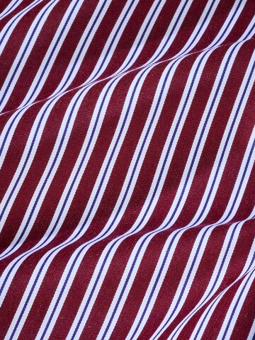 Coupe regular Chemise Next en rouge