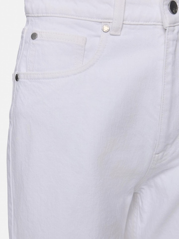No44 - Loosefit Vaquero 'VB Legend' en blanco