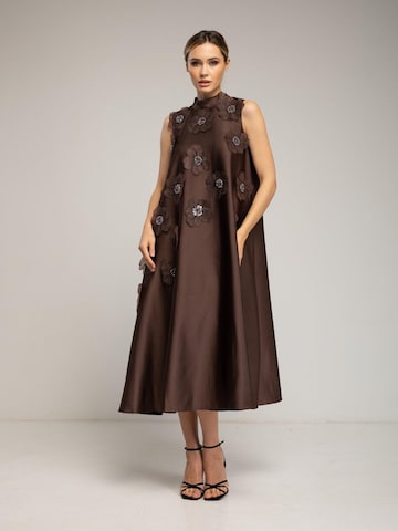 Tantra Evening dress in Brown: front