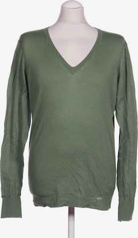 Closed Shirt in M in Green: front