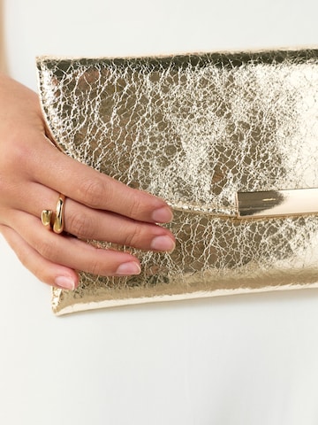 Clutch de la Next pe auriu