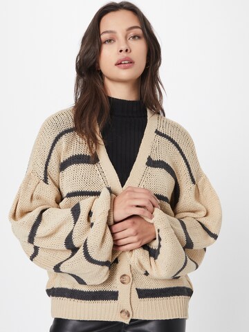 In The Style Knit cardigan 'LORNA' in Brown: front