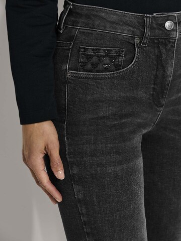 MADELEINE Slimfit Jeans in Zwart