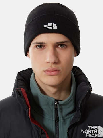 Căciulă de la THE NORTH FACE pe alb: față