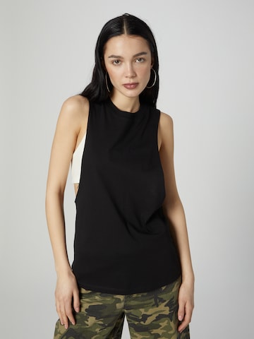 ABOUT YOU x Chiara Biasi Top 'Ramona' in Black: front