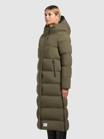 Palton de iarnă de la khujo pe verde