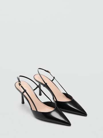 MANGO Čevlji s peto in s paščki 'Giro' | črna barva