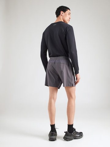 Regular Pantalon Abercrombie & Fitch en gris