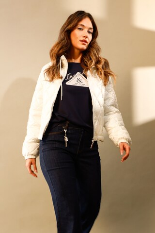 monari Between-Season Jacket in White